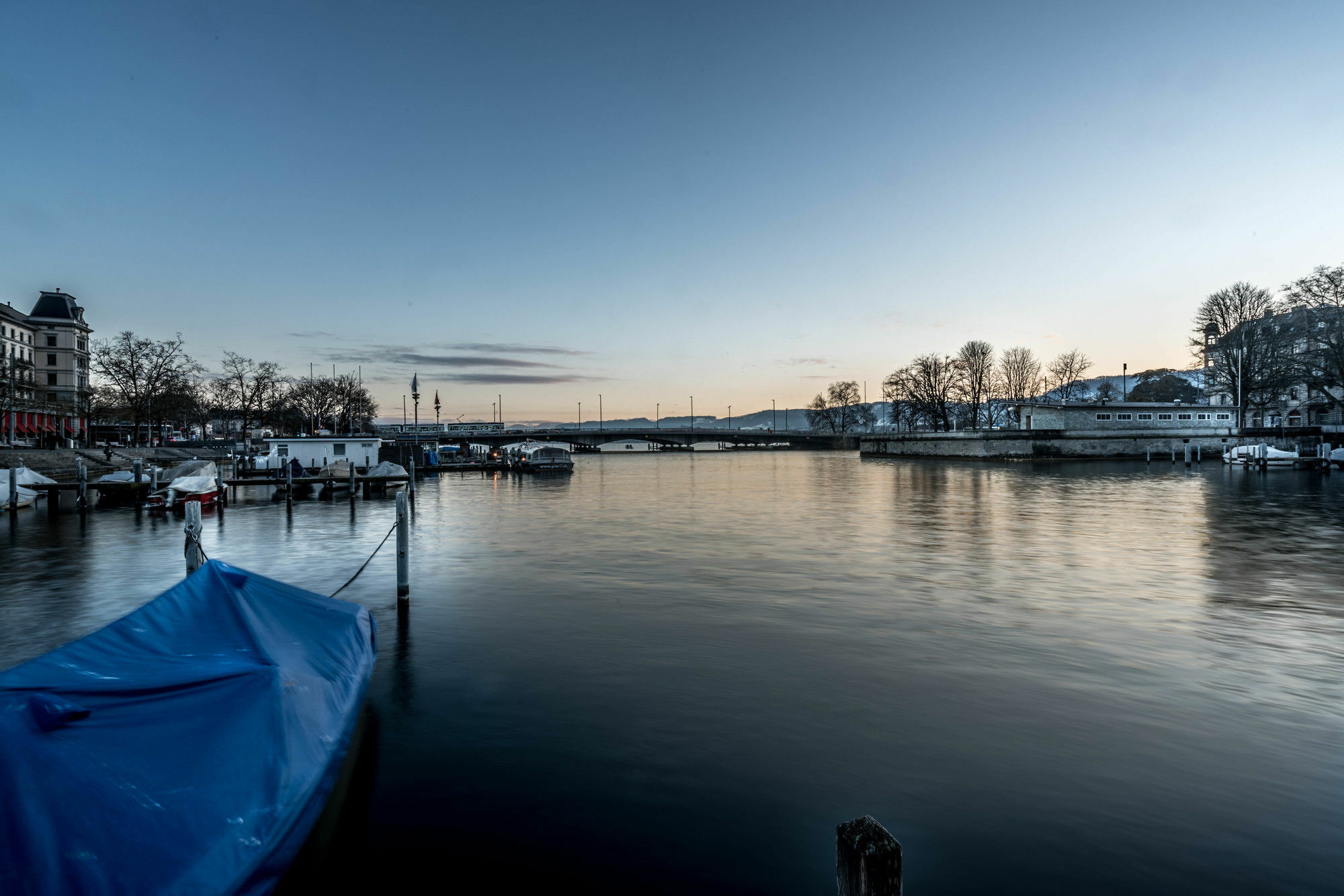 Lake Side Location Bellevue Цюрих Экстерьер фото